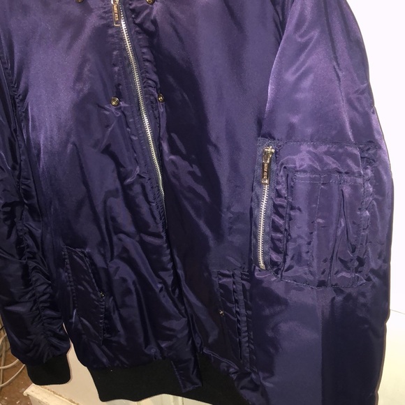 Bomber jacket - Picture 4 of 4